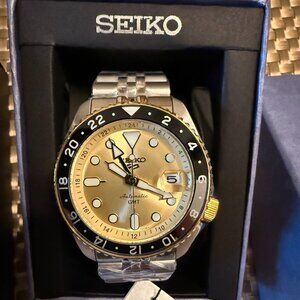 Seiko Watch SSK044K1